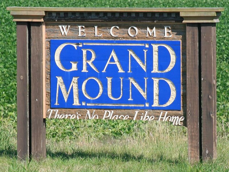 Grand Mound