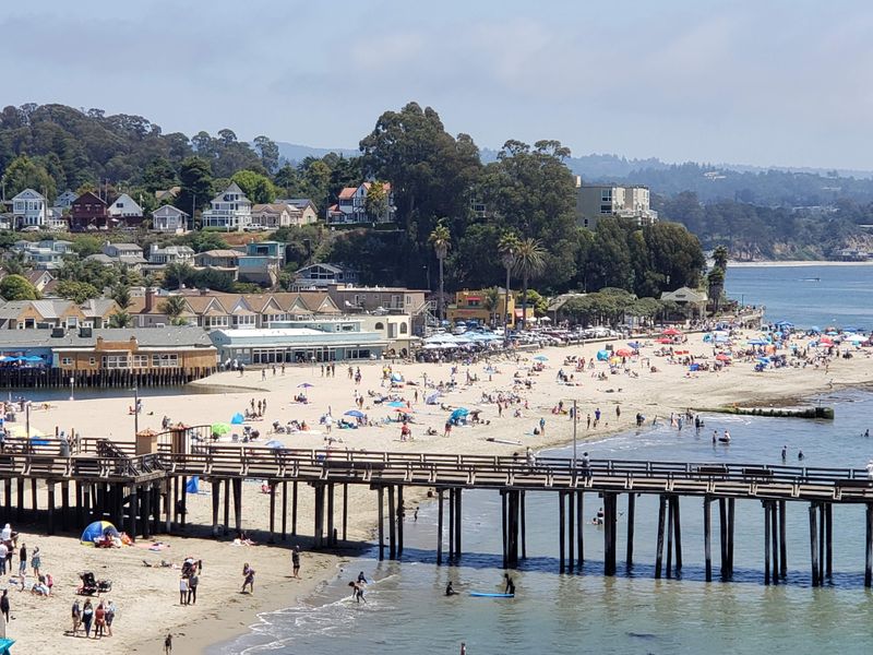 Tourist behavior wears thin