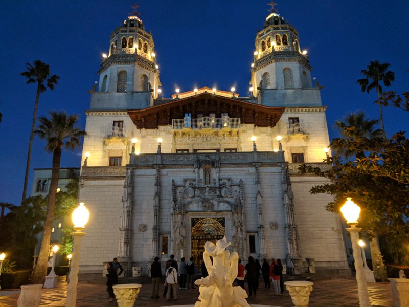 A Winter Hideaway That Becomes Its Own Lantern Village