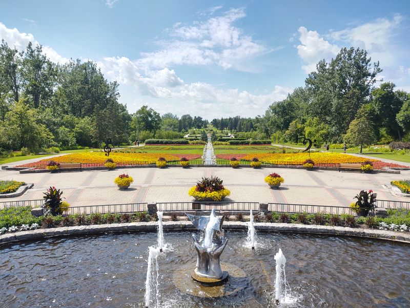 Visit the International Peace Garden