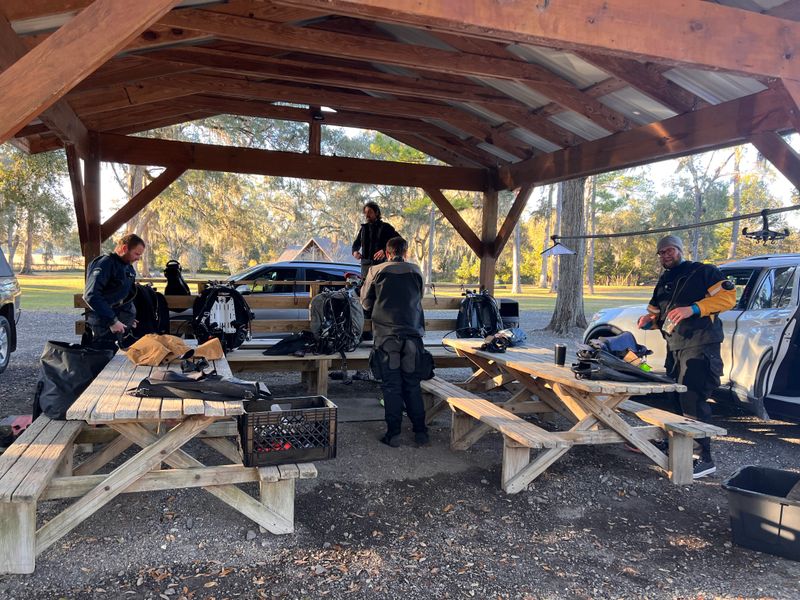 Take a surface interval that resets energy and comfort