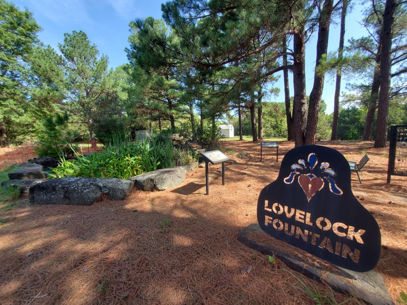 Small Towns That Depend On Lake Visitors Anyway