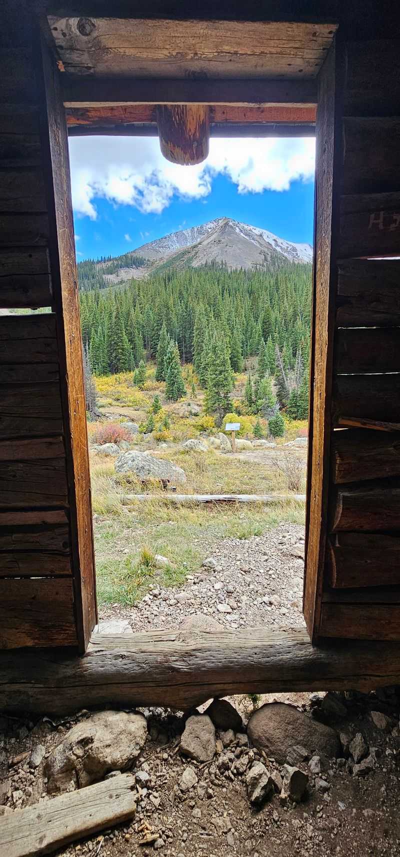 Whistling Winds Create Eerie Acoustic Phenomena