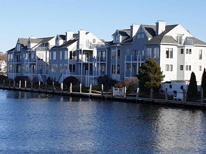 Dress Warmly For Waterside Air