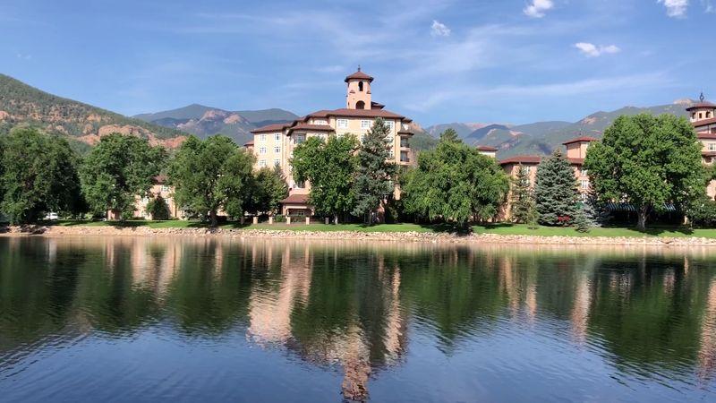 Stunning Grounds, Lake, and Gardens