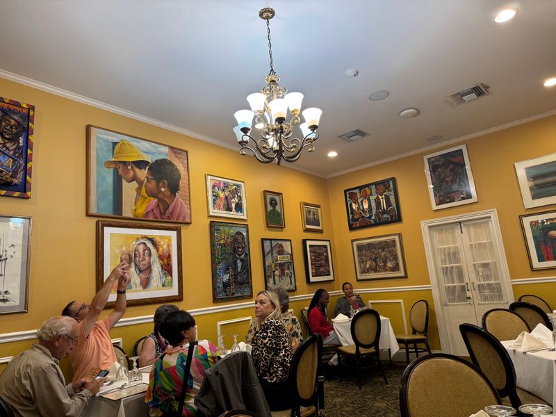 Famous Faces, Same Welcome