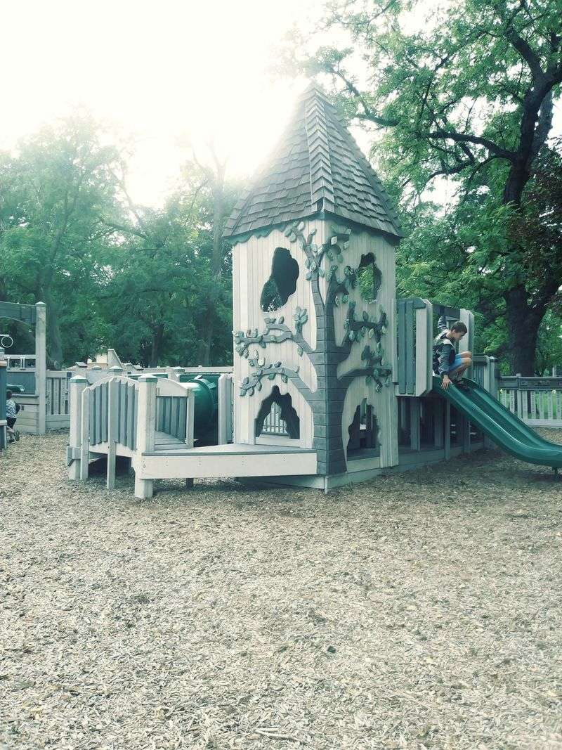 Outdoor Spaces That Showcase Prairie Beauty