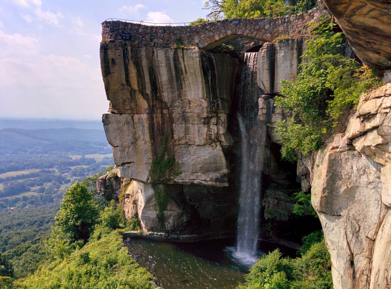 Dining with a View on Lookout Mountain