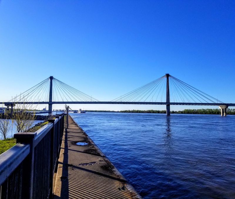 A Riverfront That Changes Personality at Dusk