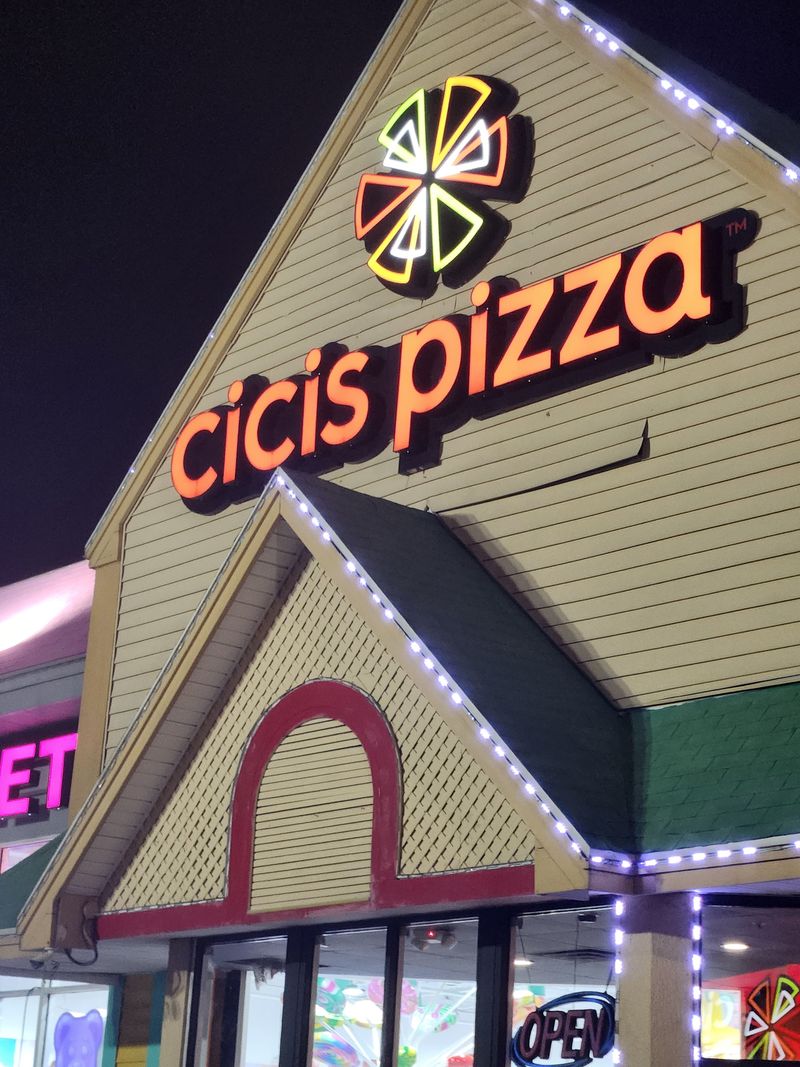 Cicis Pizza