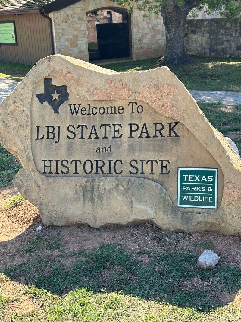 Stargazing Pullouts Under Big Skies