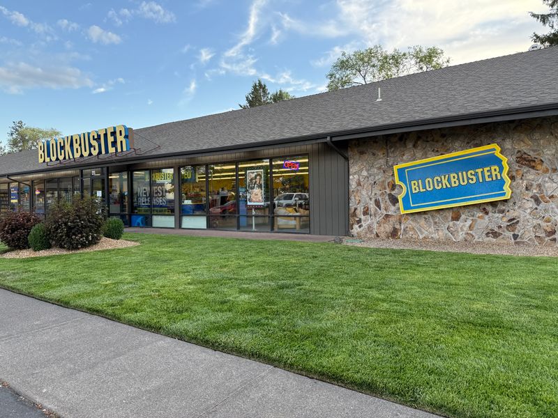 Hours, best times, and seasonal tips