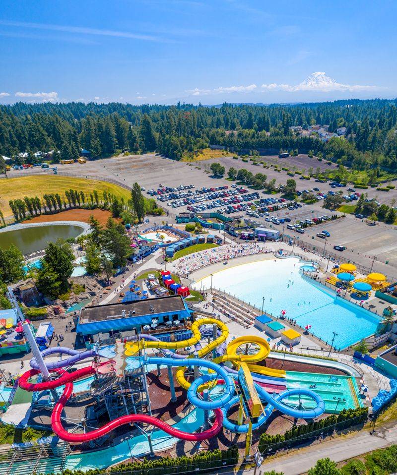 Wild Waves Theme and Water Park, Federal Way
