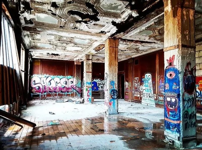 Planning your visit with respect