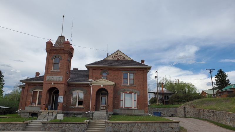 Ghost Town Echoes Nearby