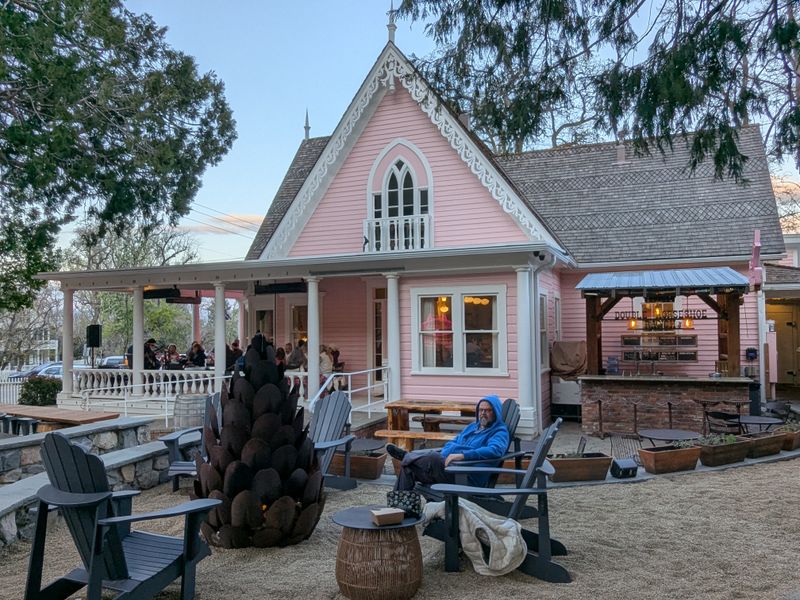 Pink House Presence, Market and Gathering Place