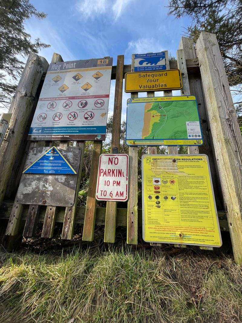 Practical logistics, parking, and nearby services