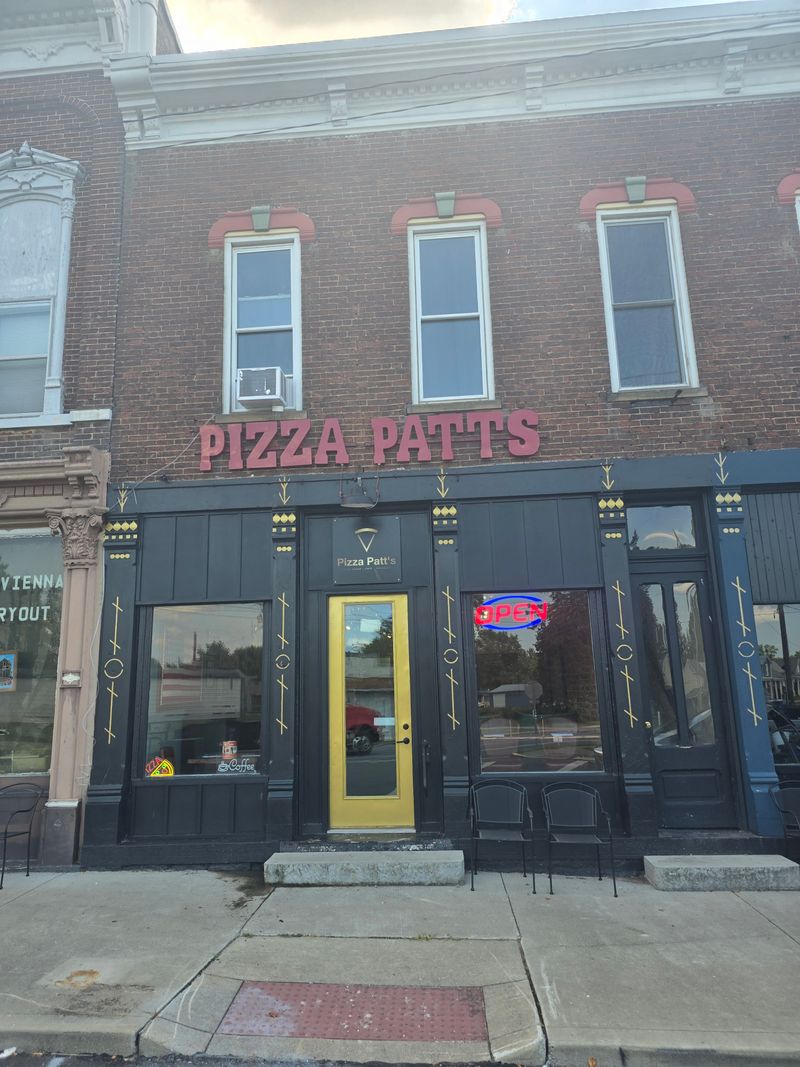 Pizza Patt's Slice House, 223 S Main St, New Vienna, OH 45155