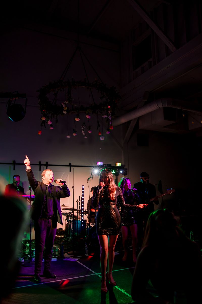 Nashville: Music City's Legendary Sounds