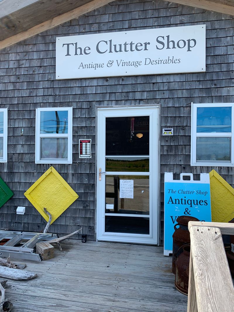 Shops, Arts, and The Clutter Shop