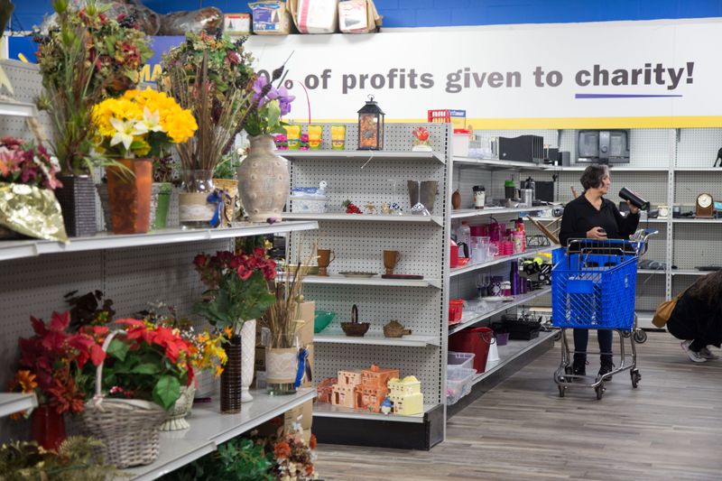 Seasonal Racks That Peak In Early October
