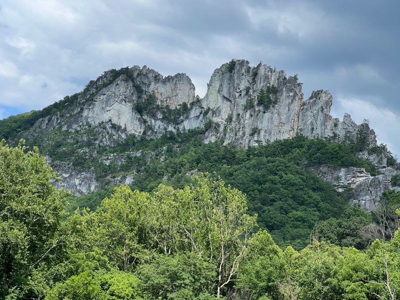 Seneca Rocks: Climbing Community Beneath Fins