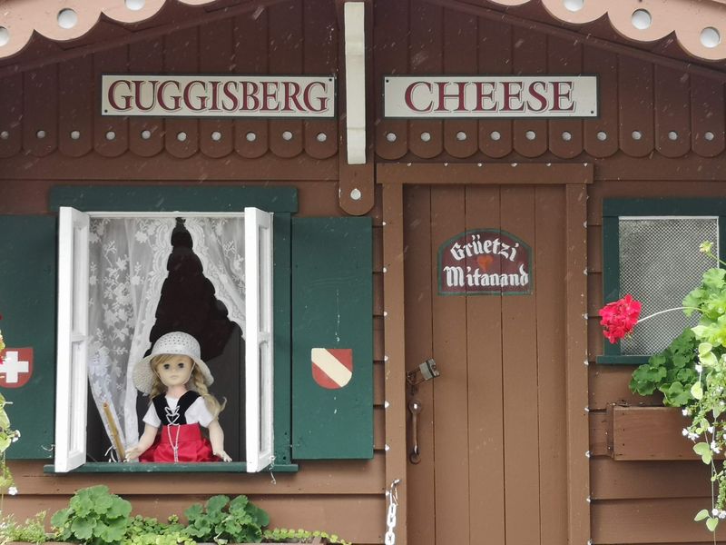 Guggisberg Cheese Factory in Millersburg