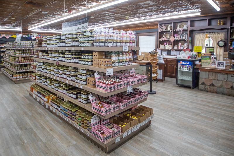 Walnut Creek Cheese, Walnut Creek