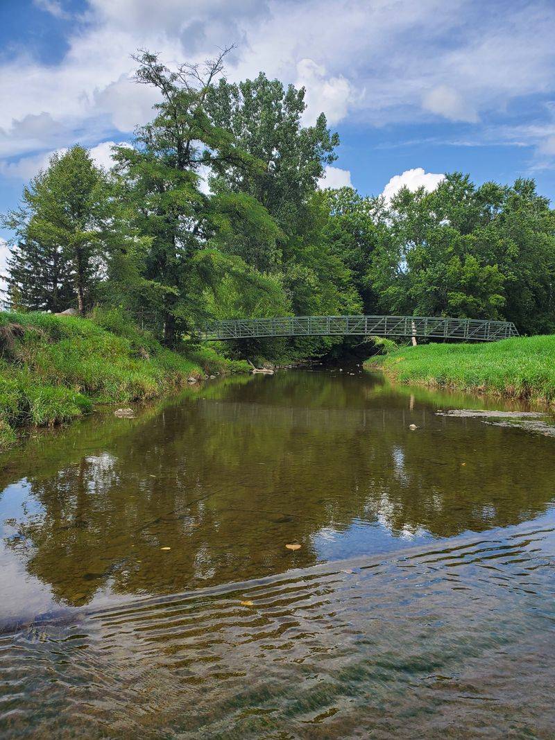 Outdoor Simplicity at the Crossroads