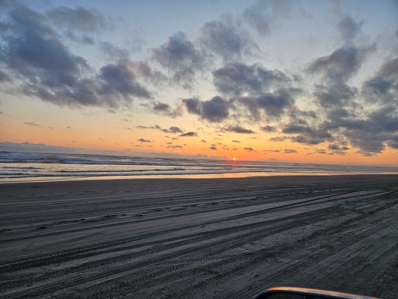 Unforgettable Sunsets That Paint the Sky