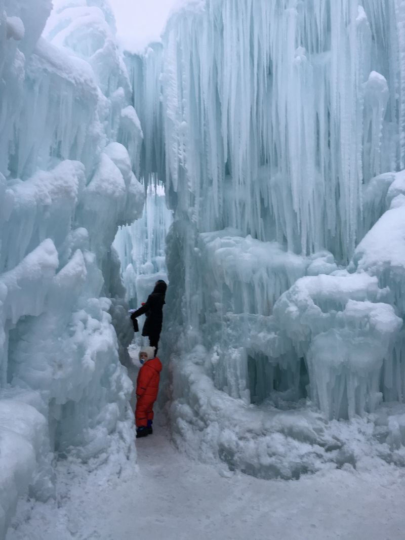 Midway Ice Castles Spectacle