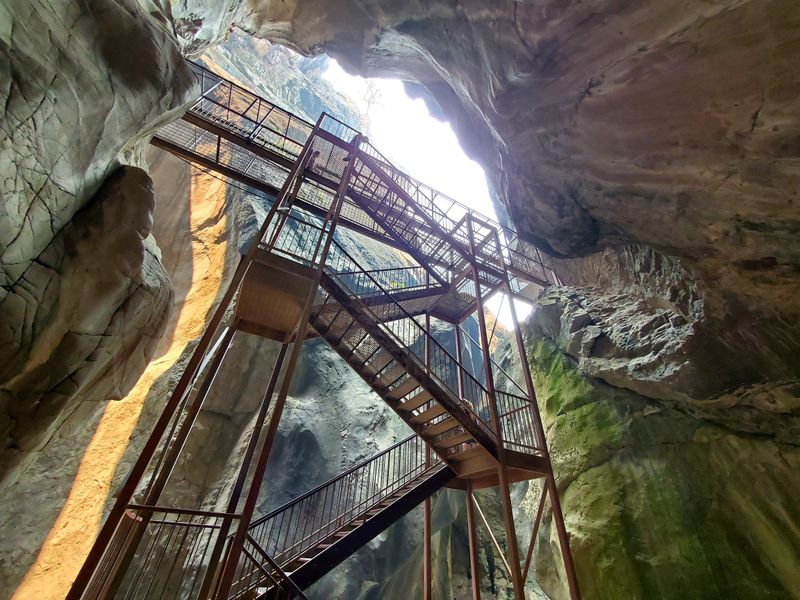 Box Canyon Falls Park Winter Roar