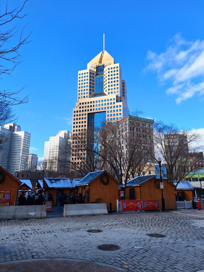 Peoples Gas Holiday Market