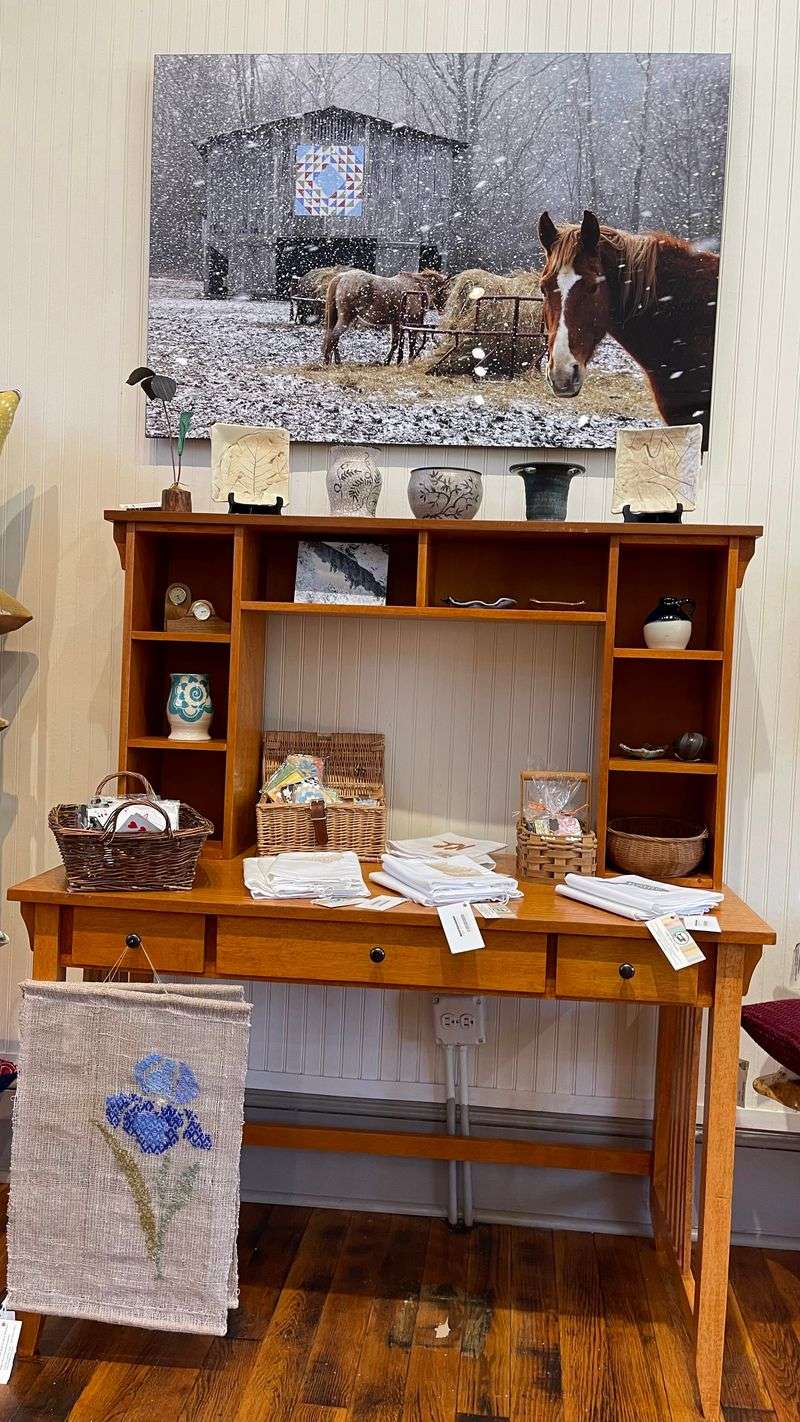 Christmas in the Mountains Indoor Arts & Crafts Show, Stecoah