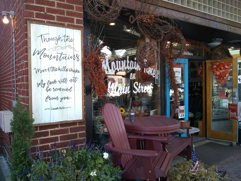 Burnsville Gateway To Mount Mitchell Country