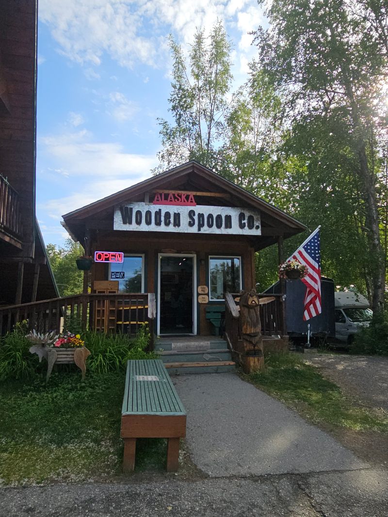 Meeting The Supposedly Sleepy Town Of Talkeetna