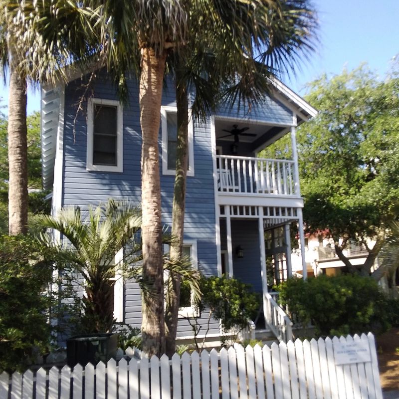 Seaside: The New Urbanist Haven