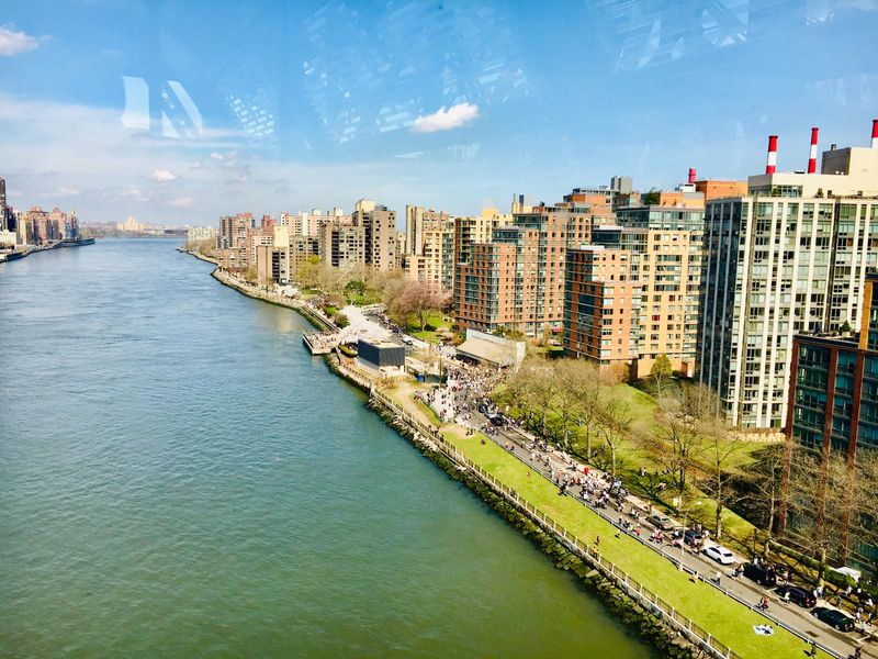 Beacon - Art Walks and Burger Legends