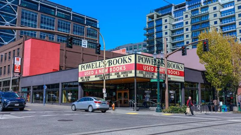 Powell's City of Books