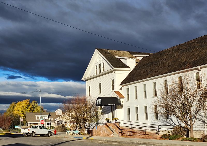 Pompey's Grill, Three Forks