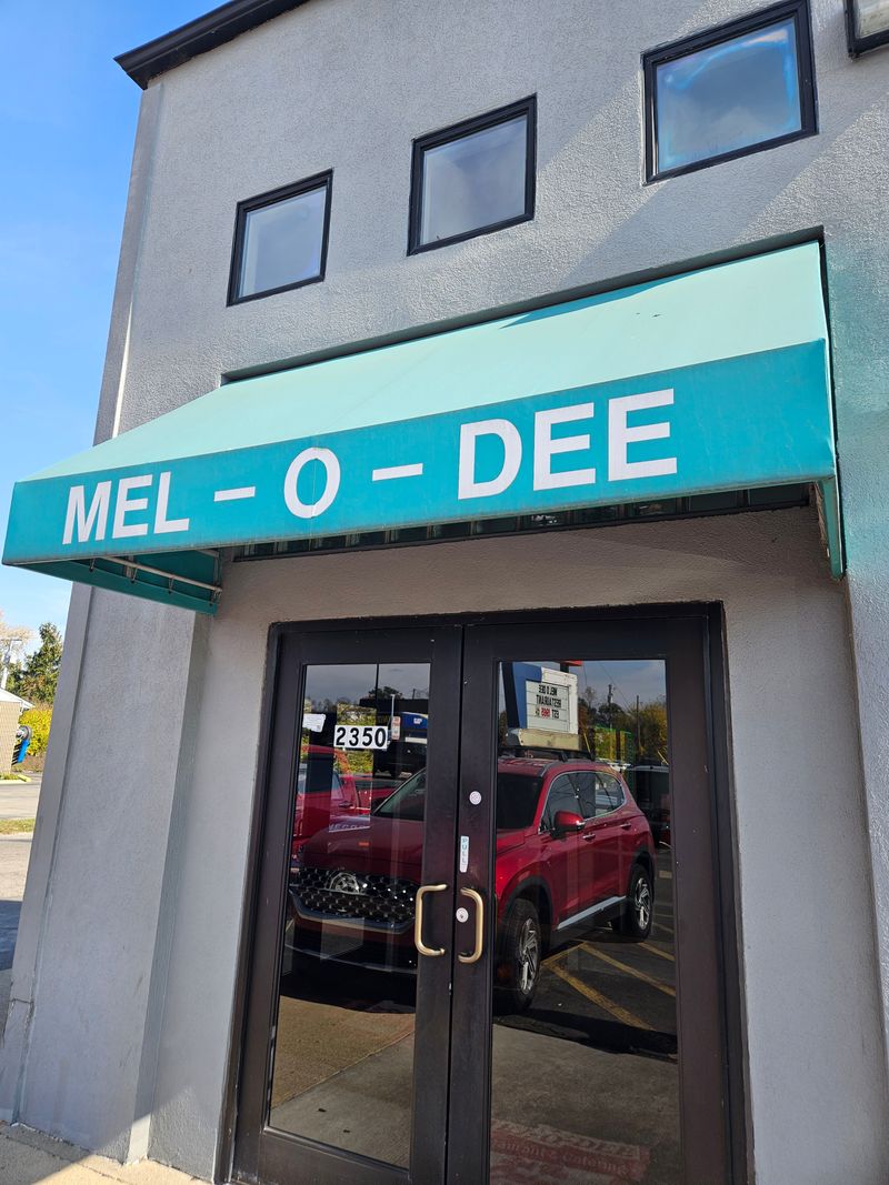 Mel-O-Dee Restaurant in New Carlisle