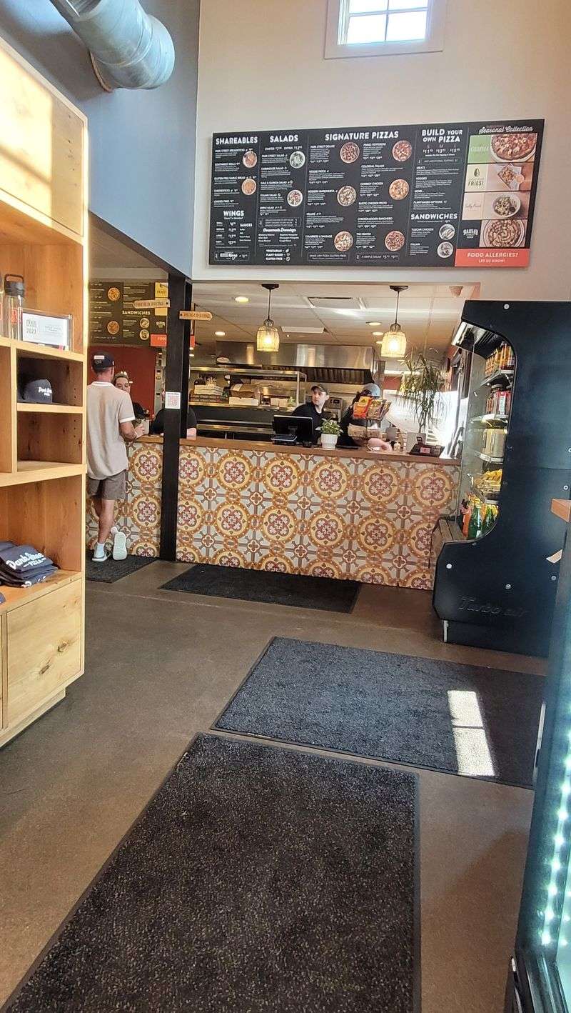 Park Street Pizza, 215 Dover Rd NW, Sugarcreek, OH 44681