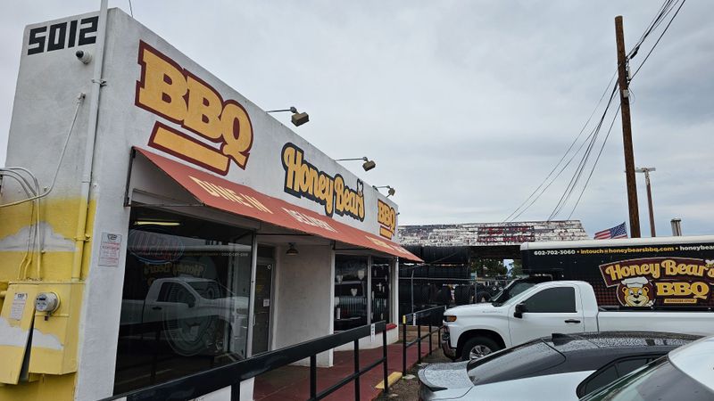 Honey Bears BBQ, 2824 N 16th St, Phoenix, AZ 85006