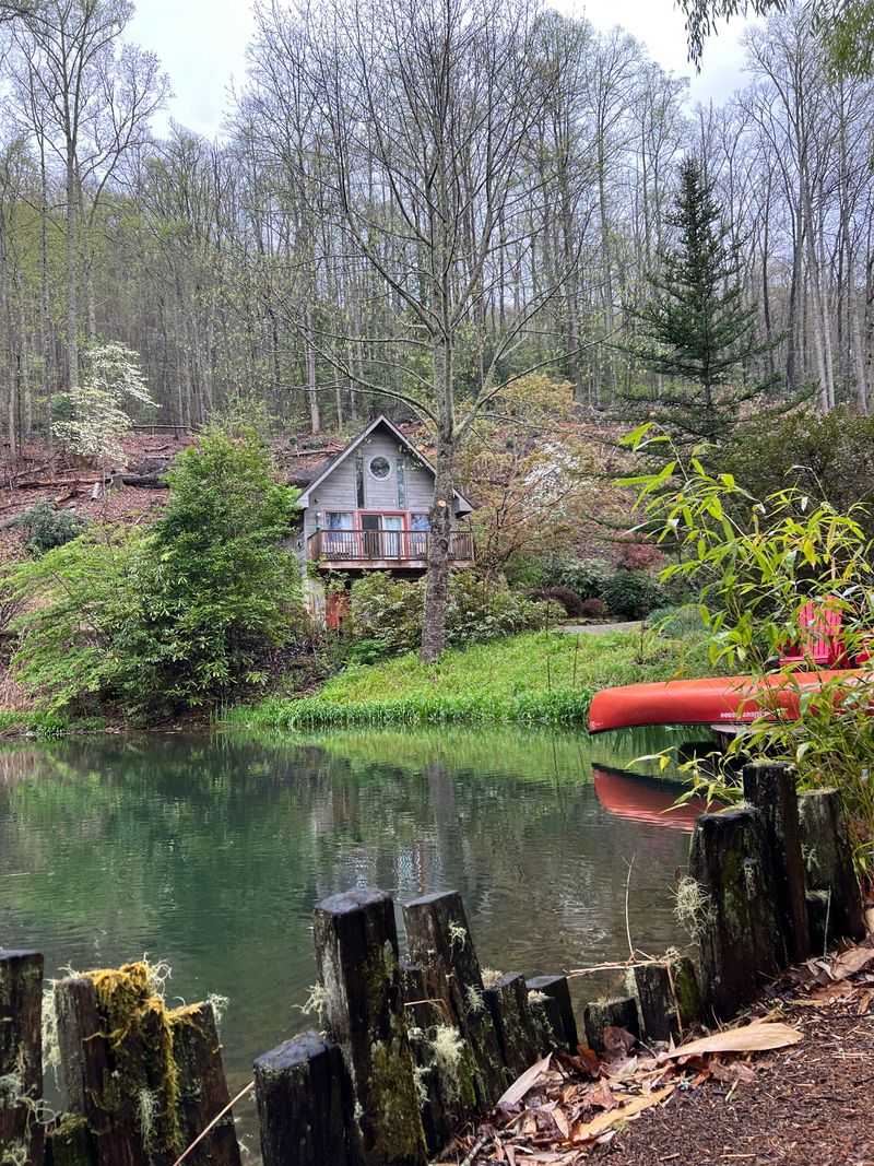 Nearby Towns That Share Sylva’s Slower Winter Rhythm