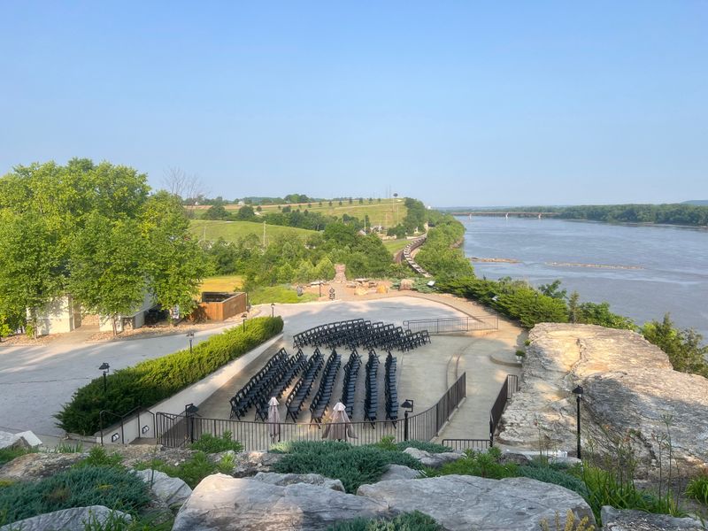 The Missouri River Overlook Views