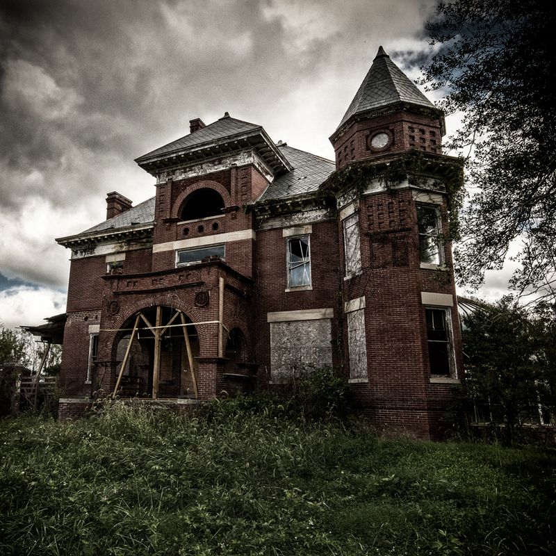 Ghosts of Grandeur: Virginia’s Lost Plantations