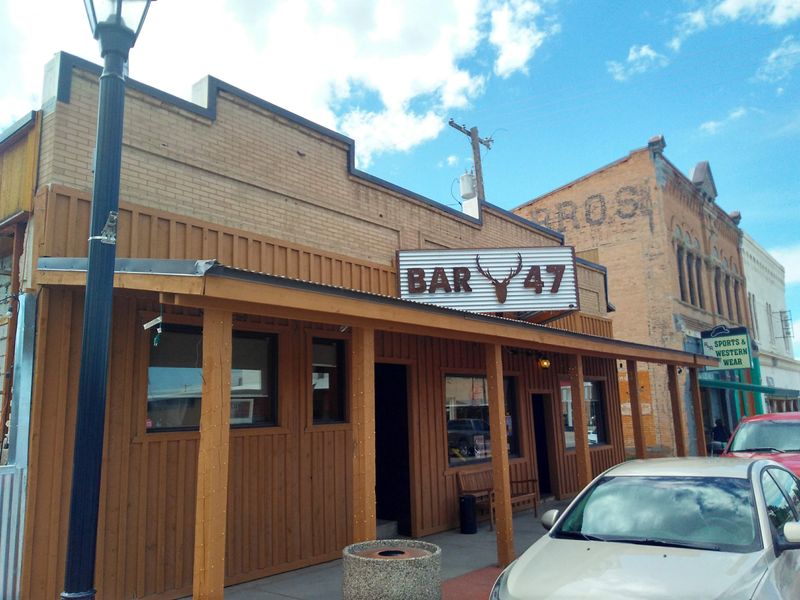 Bar 47