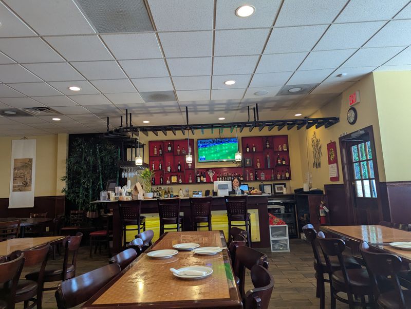 Sichuan Dynasty, Overland Park