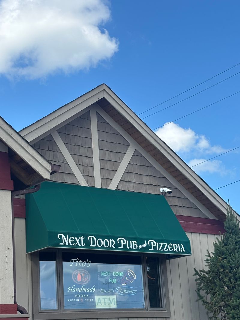Next Door Pub & Pizzeria, Lake Geneva
