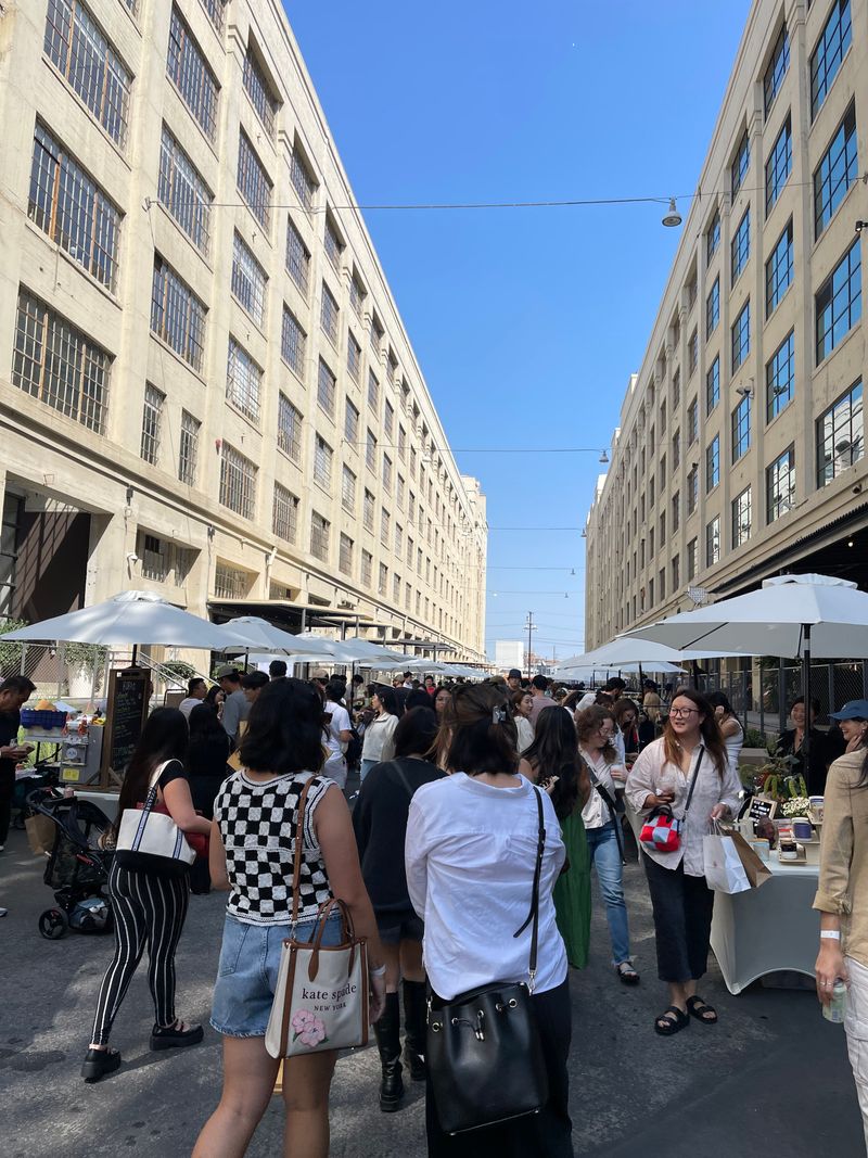 DTLA Flea at ROW DTLA